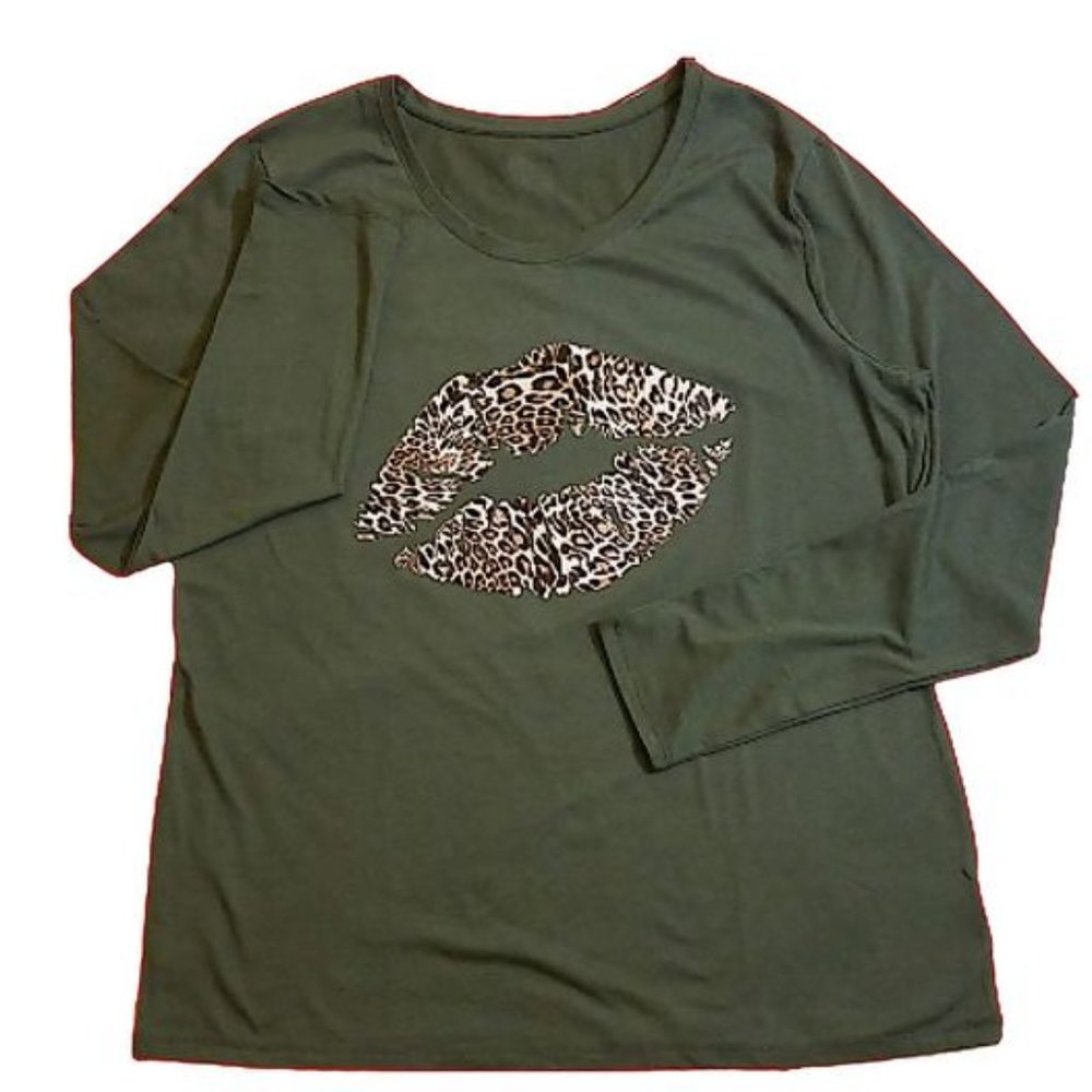 Leopard Print Lipstick Kiss Long Sleeve Shirt